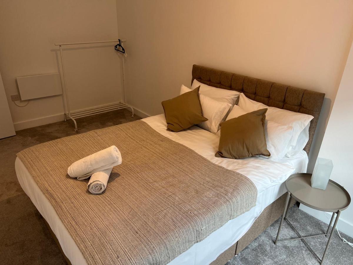 Crown X Chapel Apartments Манчестър Екстериор снимка
