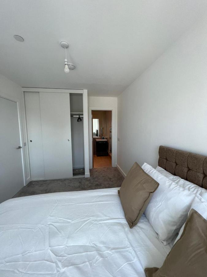 Crown X Chapel Apartments Манчестър Екстериор снимка