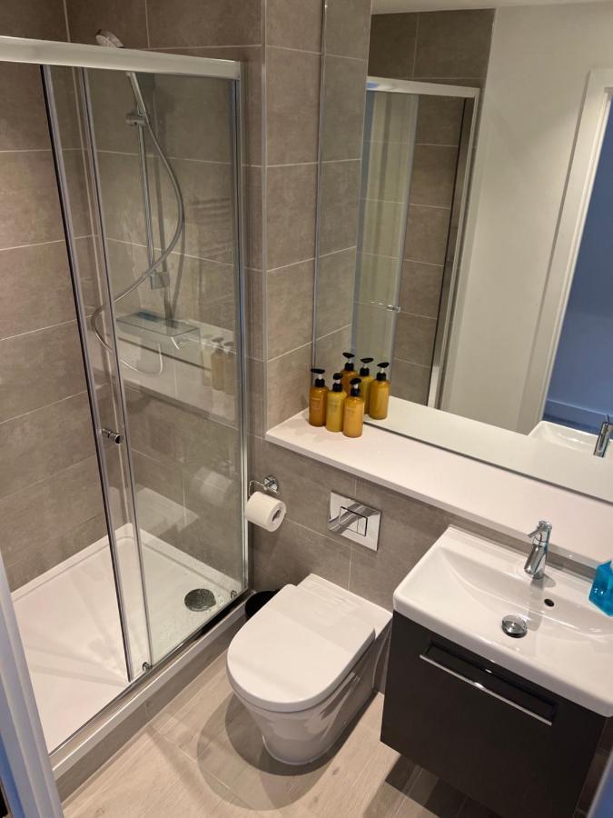 Crown X Chapel Apartments Манчестър Екстериор снимка